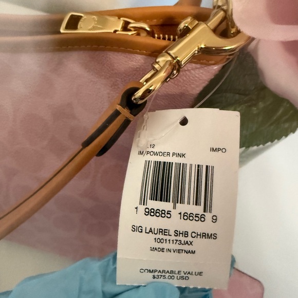 Coach Powder Pink Laurel bag, matching wallet, passport holder, bandeau set! - Picture 7 of 10